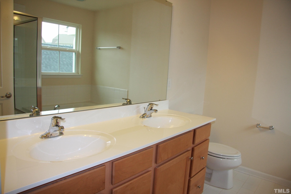 1013 Semora Lane - Photo 16