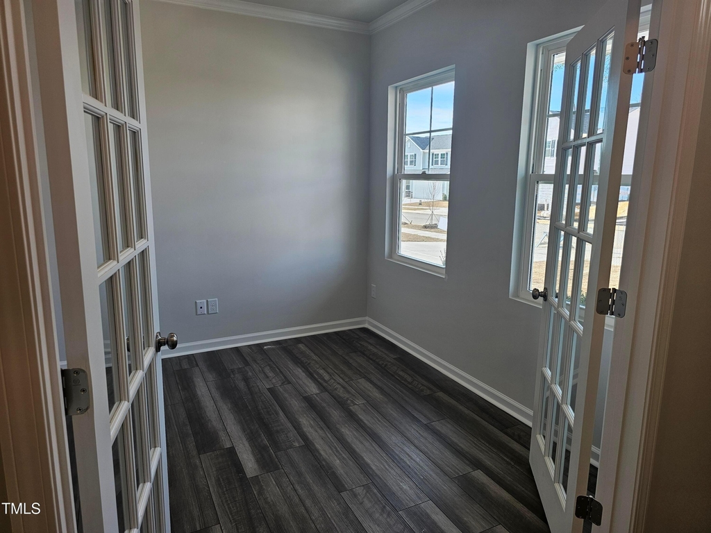 469 Willard Wds Drive - Photo 5