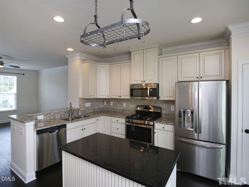 1014 Tender Drive - Photo 2