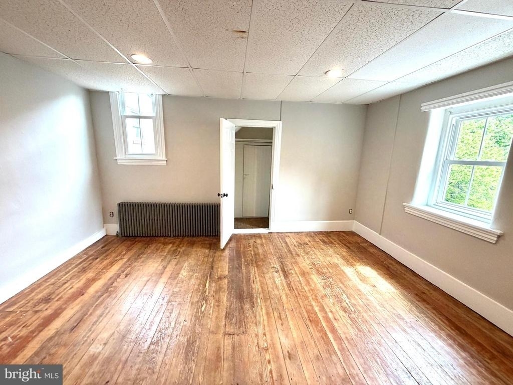 96 Main Street - Photo 17