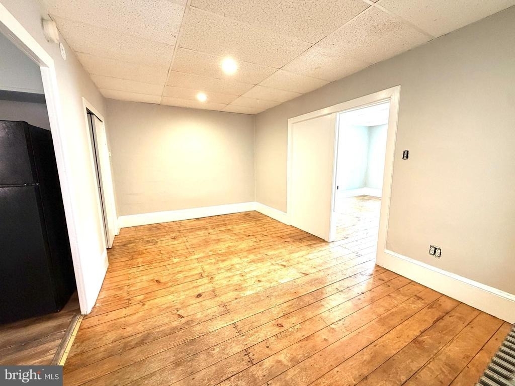 96 Main Street - Photo 5