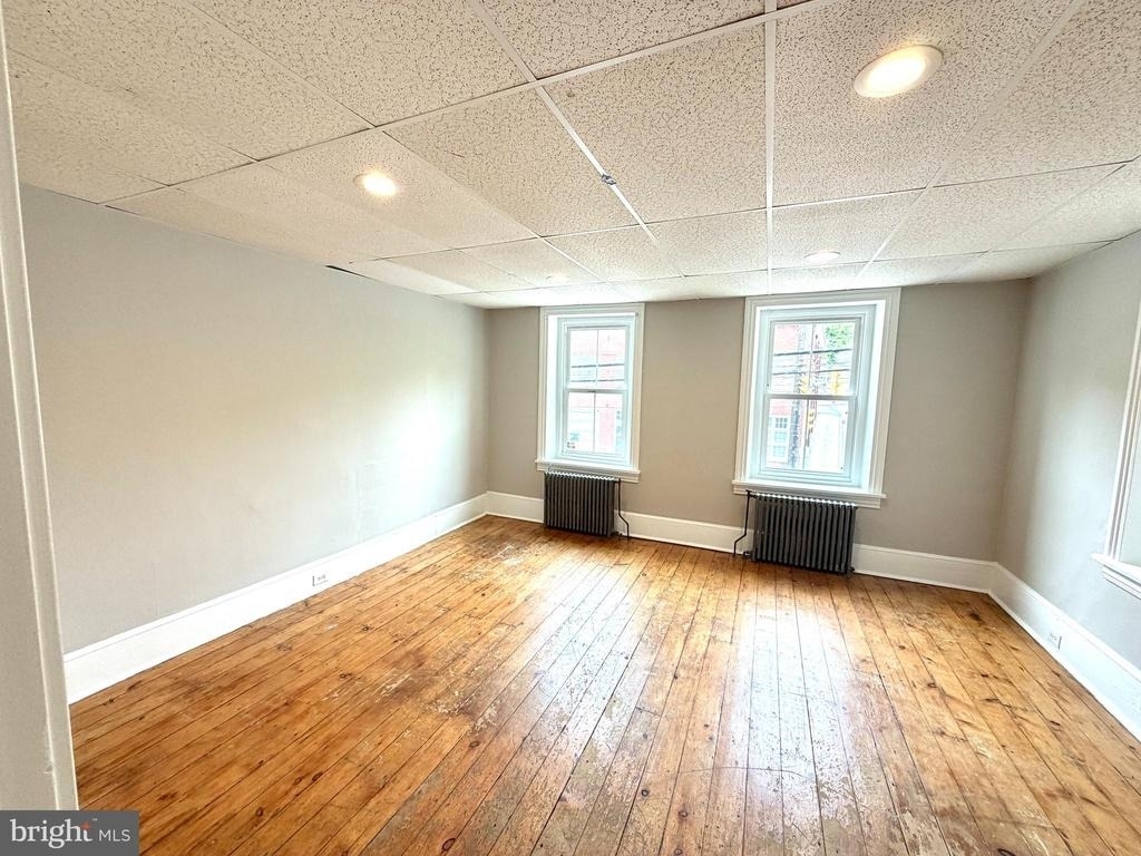 96 Main Street - Photo 3