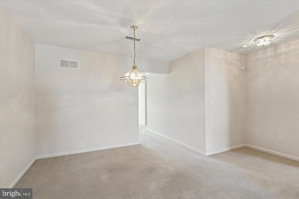110 W Harmony Drive - Photo 4