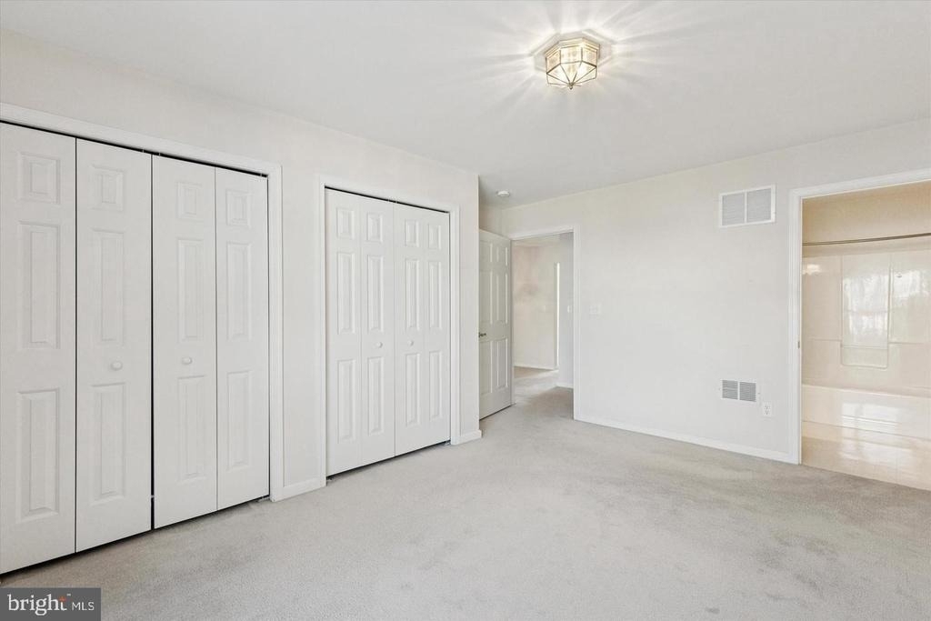 110 W Harmony Drive - Photo 8