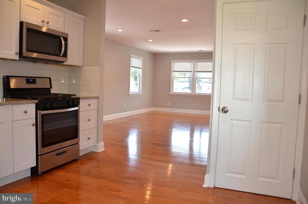713 Miller Street - Photo 4