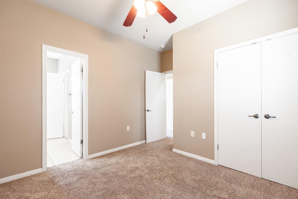 2326 Webberville Rd - Photo 14