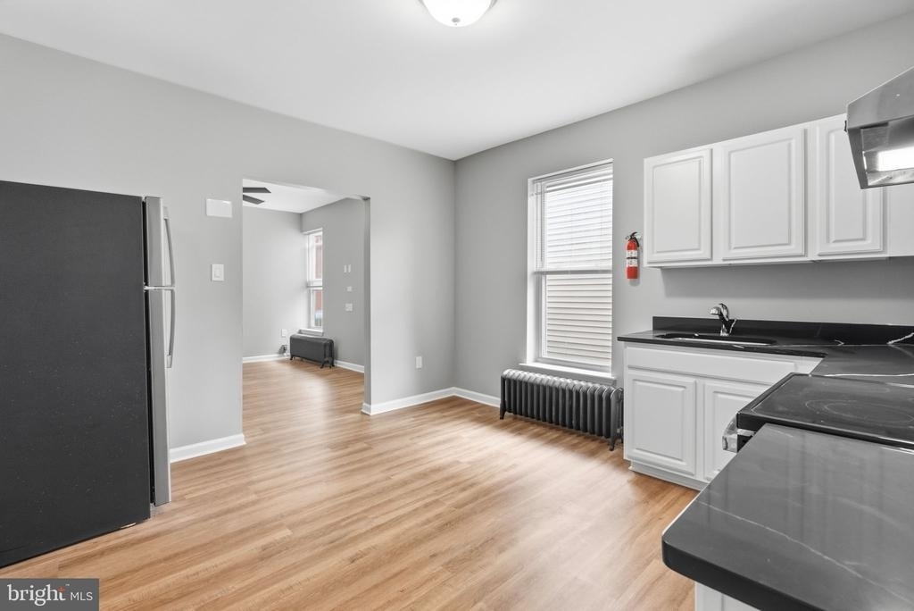 134 E Lancaster Avenue - Photo 3