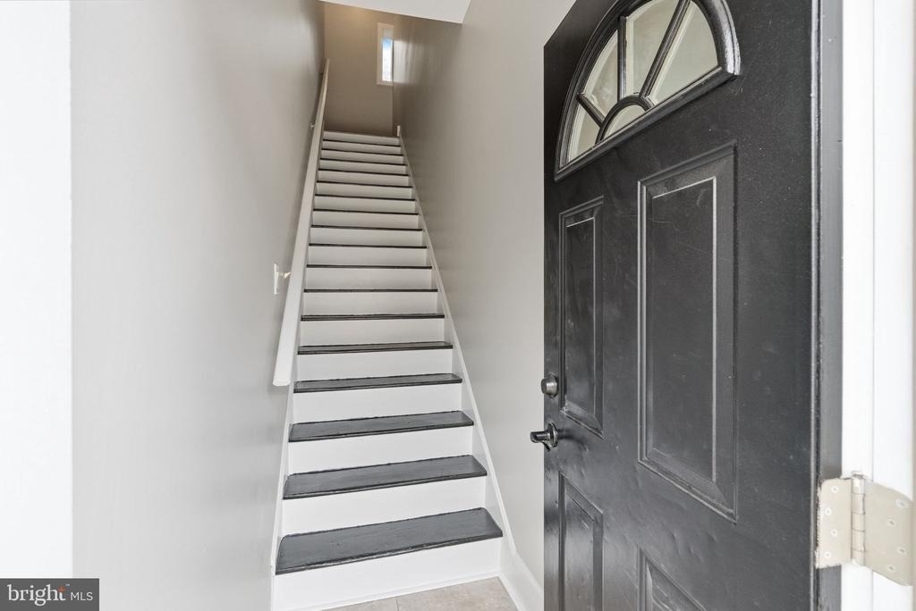 134 E Lancaster Avenue - Photo 4