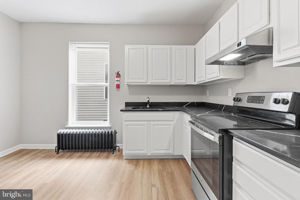 134 E Lancaster Avenue - Photo 2