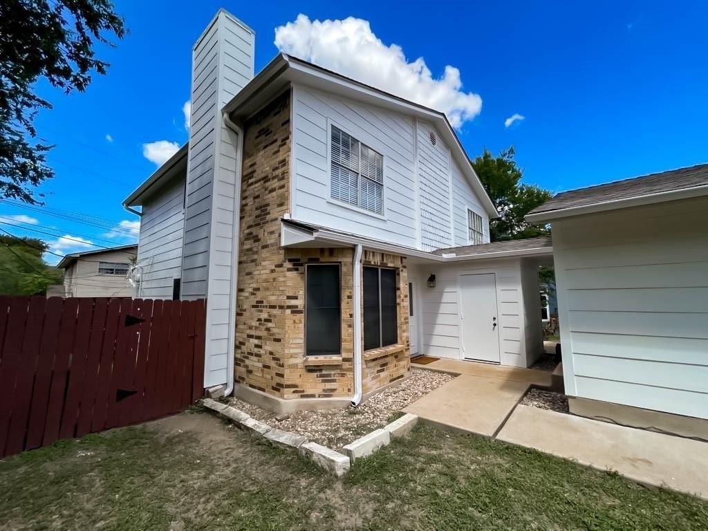 2102 Kenneth Ave - Photo 2