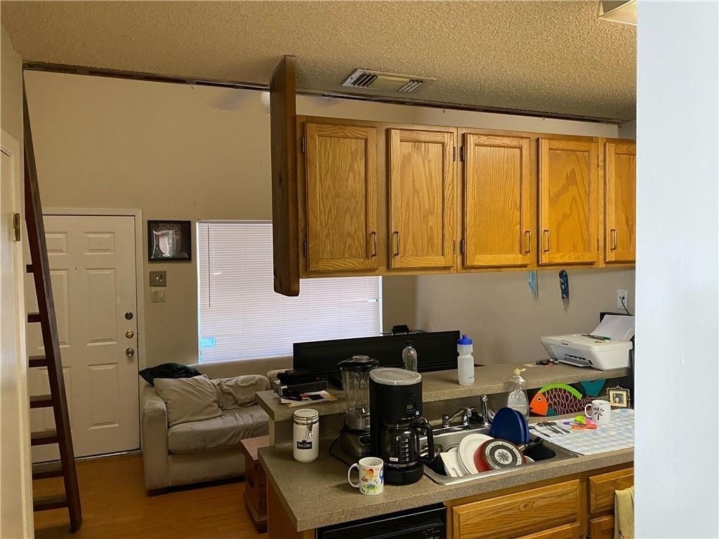 2815 Rio Grande St - Photo 4