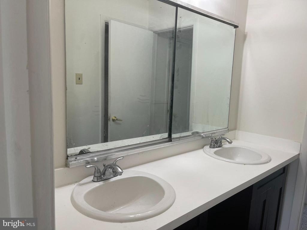 9 Marcia Court - Photo 10