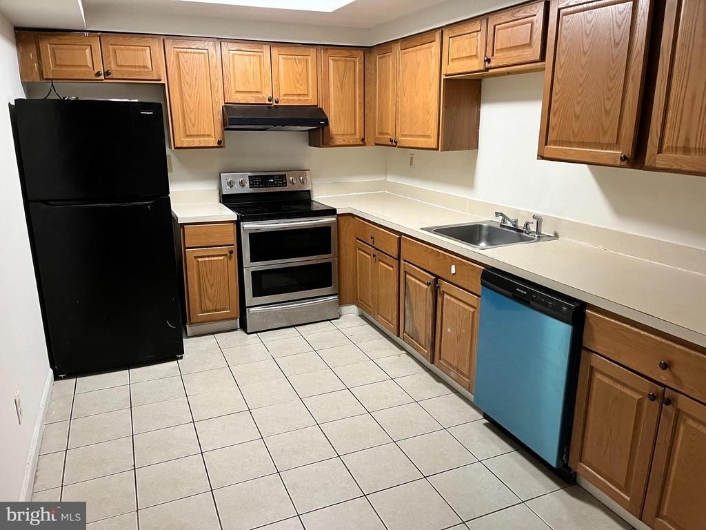9 Marcia Court - Photo 2