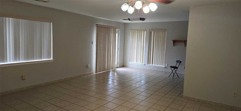 125 Kelly Ln - Photo 2