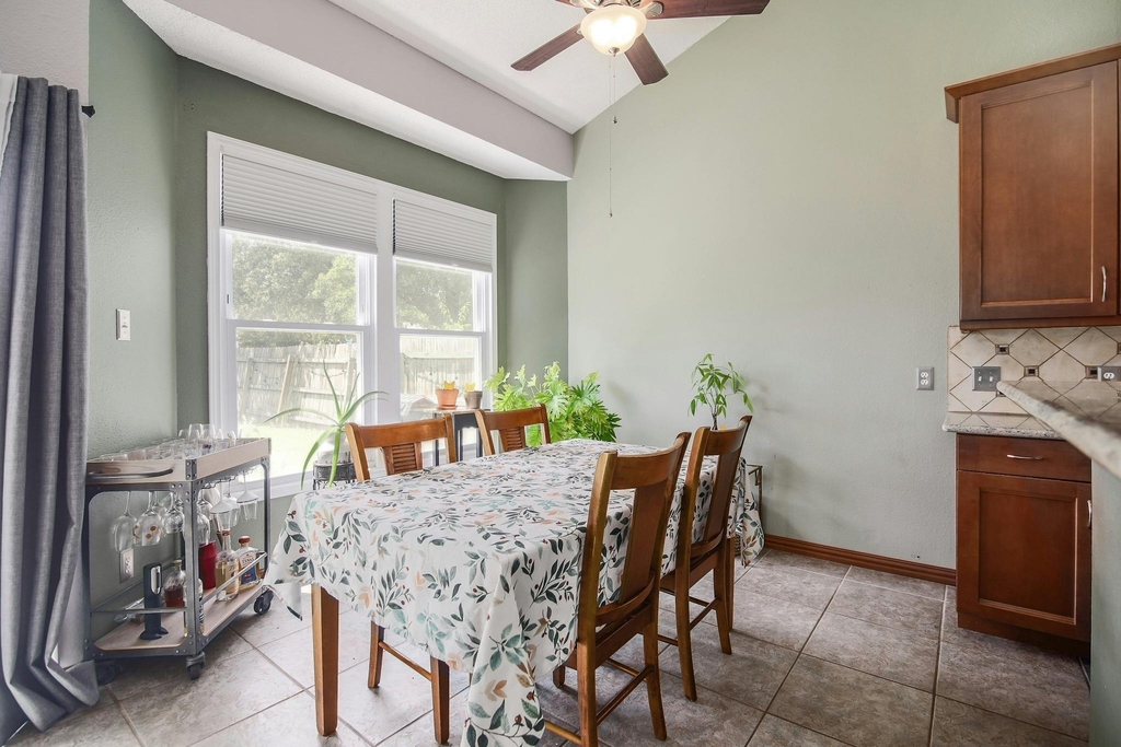 709 Sapling Cv - Photo 11