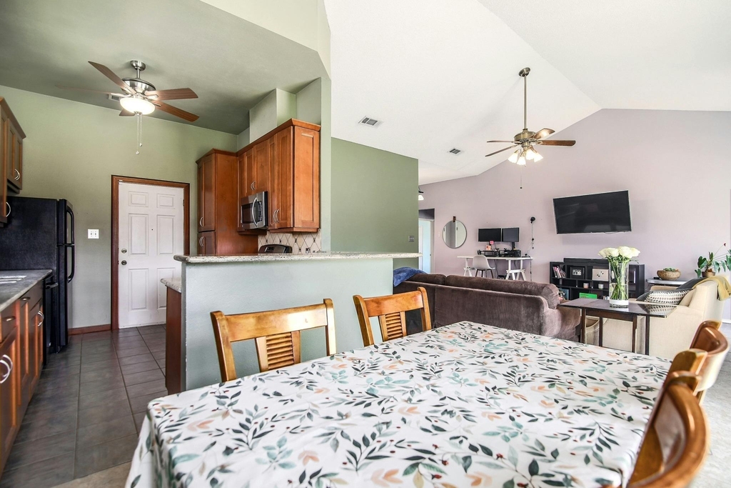 709 Sapling Cv - Photo 13