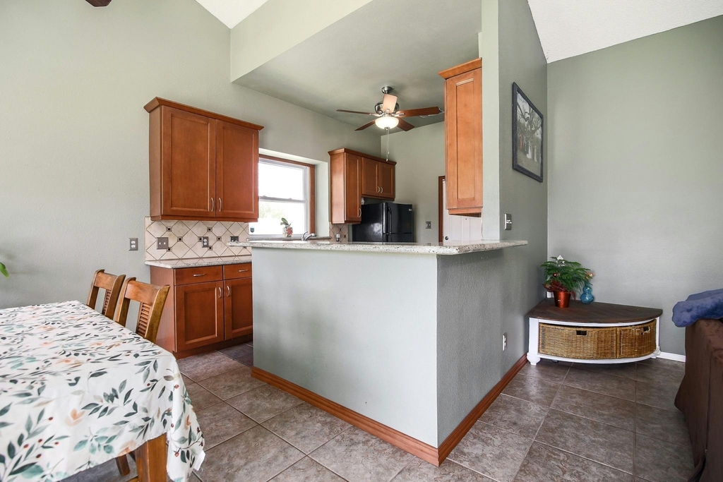 709 Sapling Cv - Photo 12