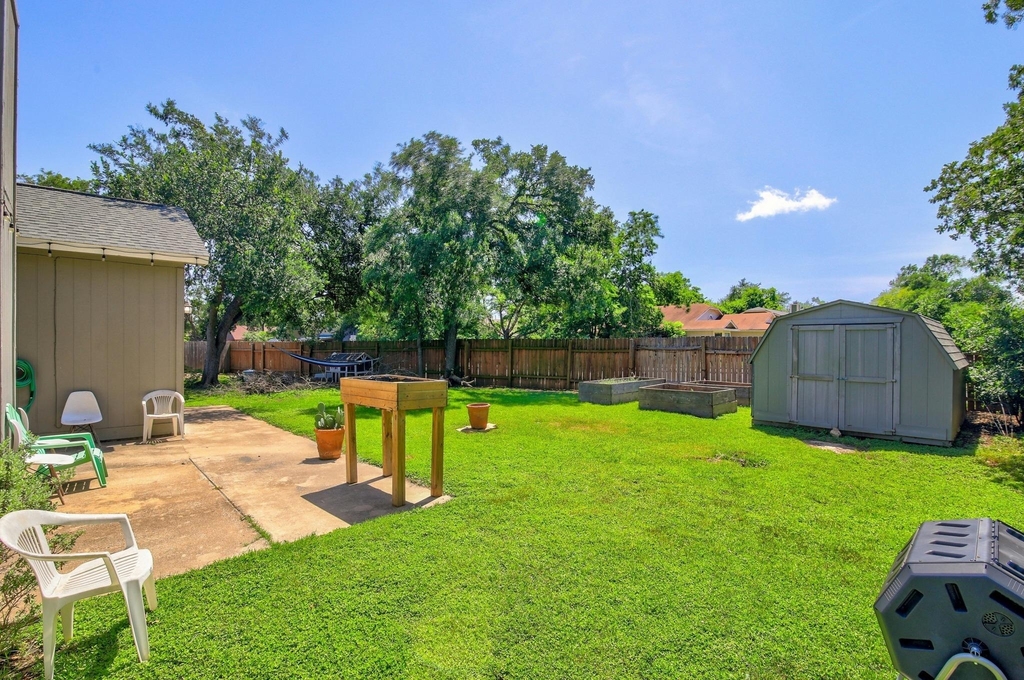 709 Sapling Cv - Photo 25