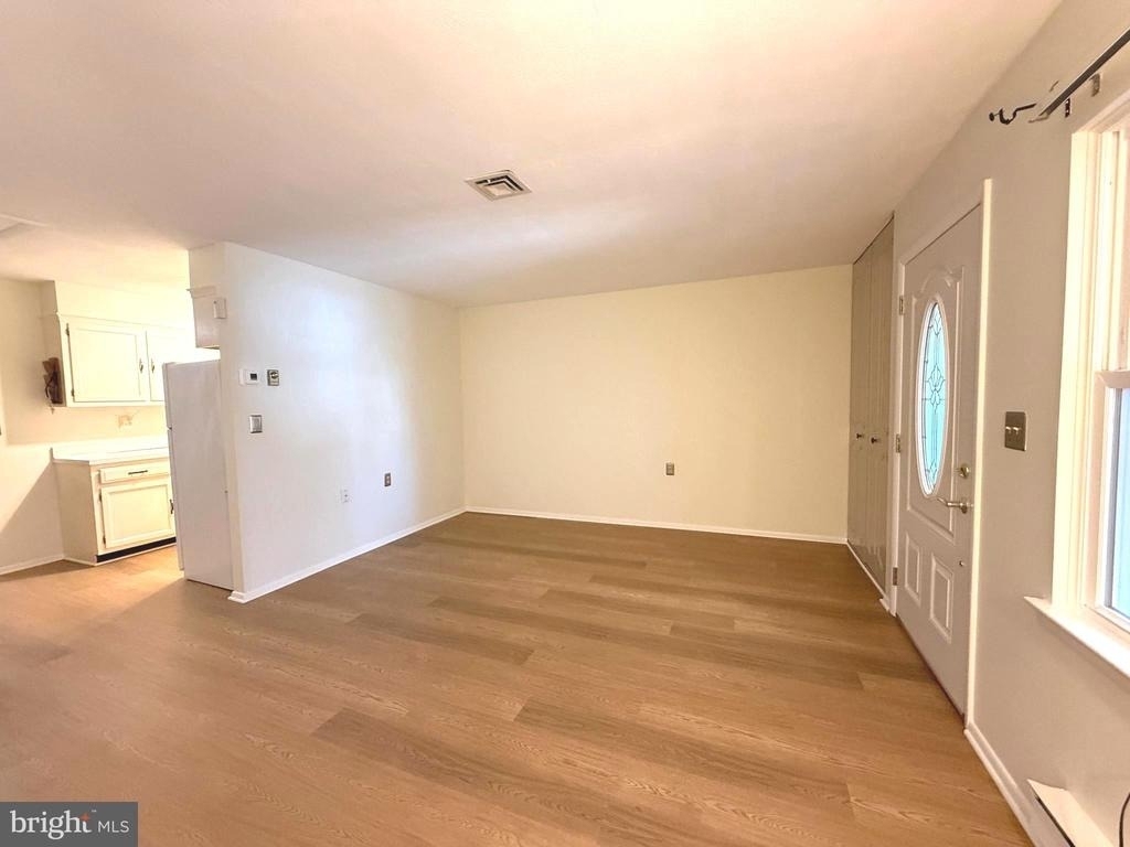 62 Kingston Way - Photo 4