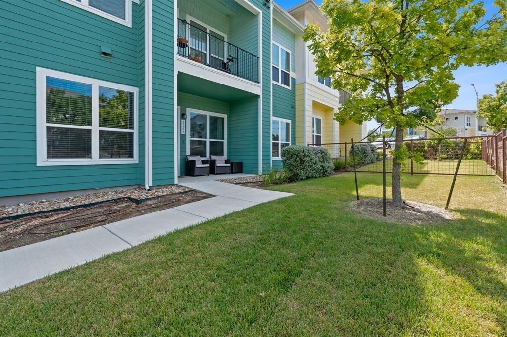 8601 W Gate Blvd - Photo 1