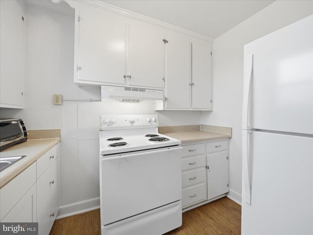 310 N Potomac Street - Photo 8