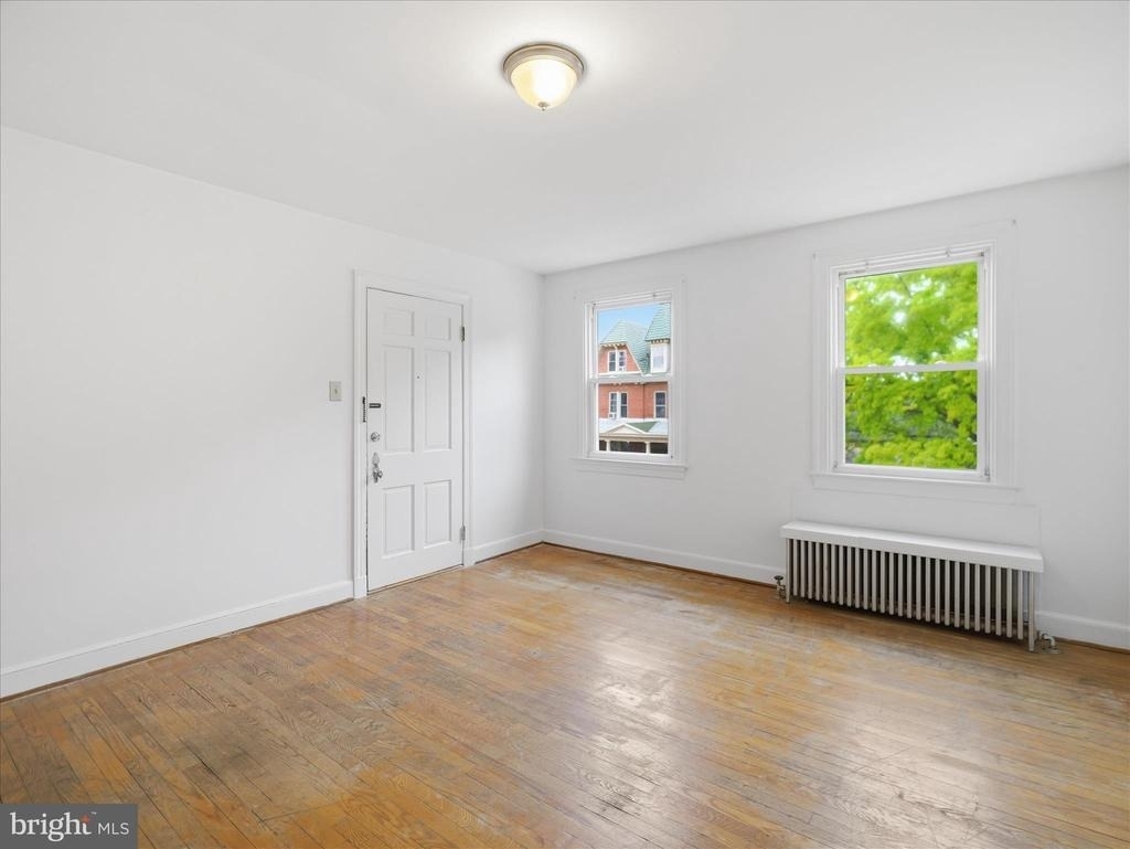 310 N Potomac Street - Photo 2