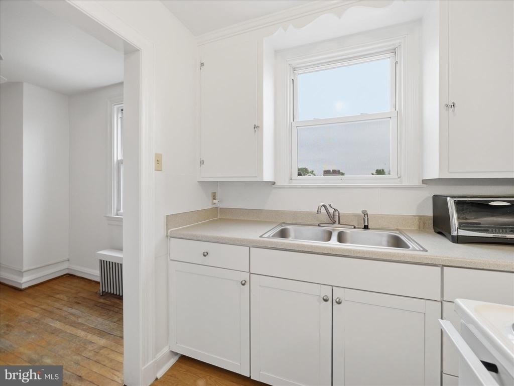 310 N Potomac Street - Photo 10