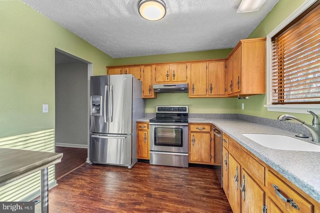 23348 Red Oak Court - Photo 3
