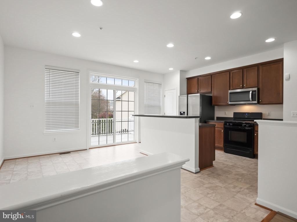 43578 Marguerite Way - Photo 7