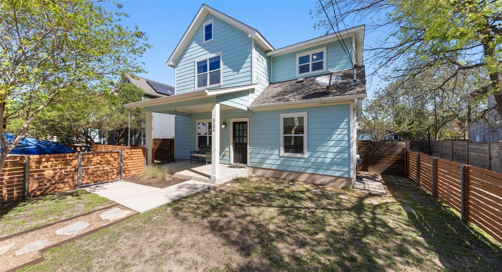 3104 Neal St - Photo 1