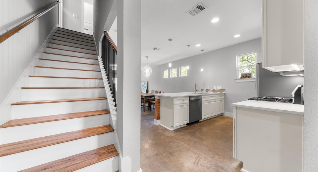 3104 Neal St - Photo 27