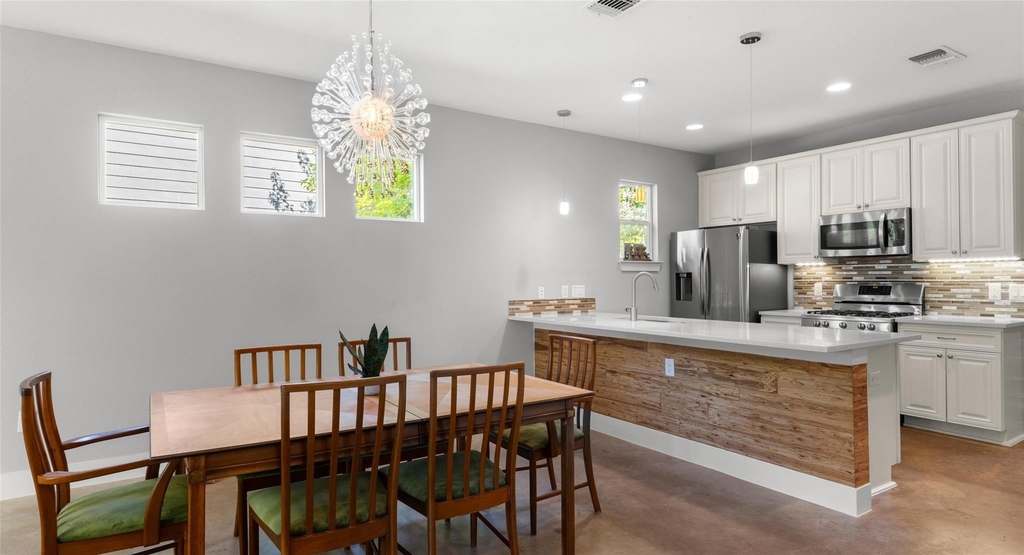 3104 Neal St - Photo 24