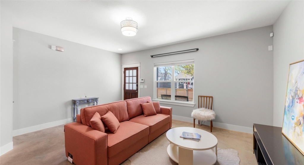 3104 Neal St - Photo 8