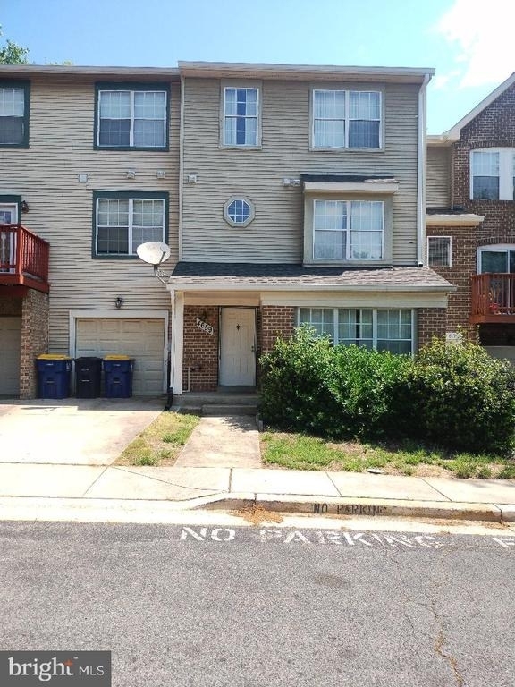 4659 Running Deer Way - Photo 1