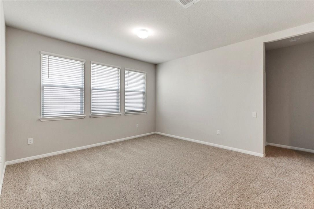 14505 Frankel Loop - Photo 6