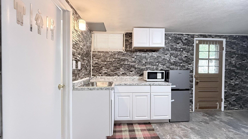 4203 Maple Road - Photo 1