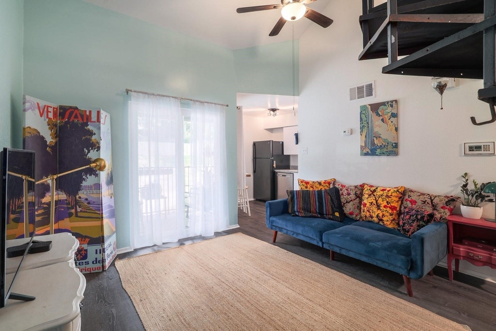 1840 Burton Dr - Photo 6