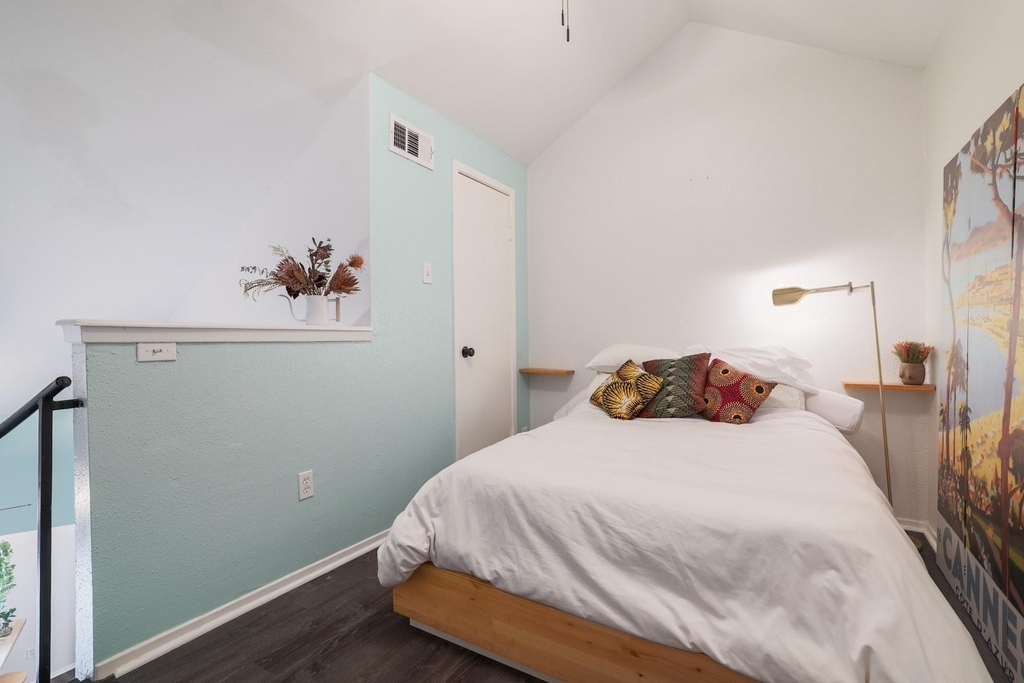 1840 Burton Dr - Photo 14