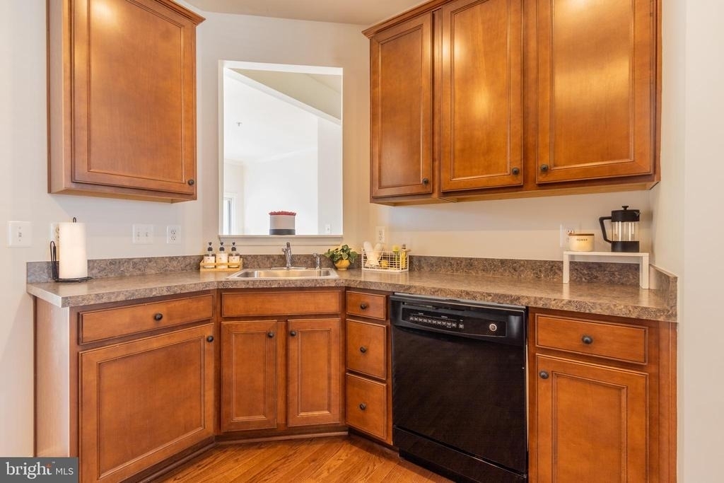 15304 Pocopson Creek Way - Photo 11