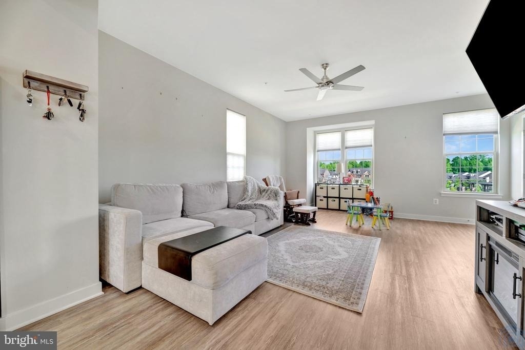 14737 Earl Mitchell Avenue - Photo 4