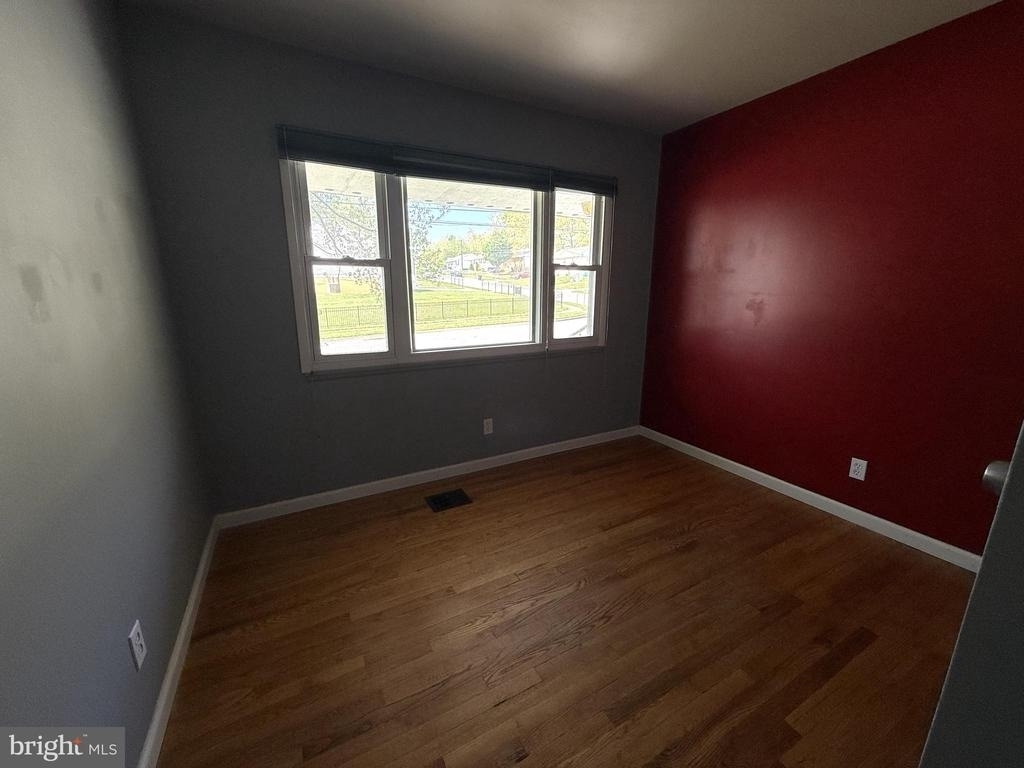 3131 82nd - Photo 8