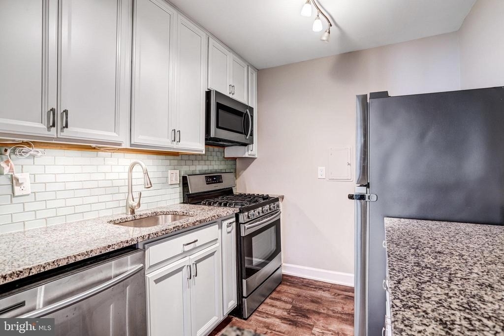 12215 Braxfield Court - Photo 18