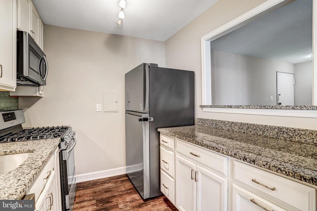 12215 Braxfield Court - Photo 16