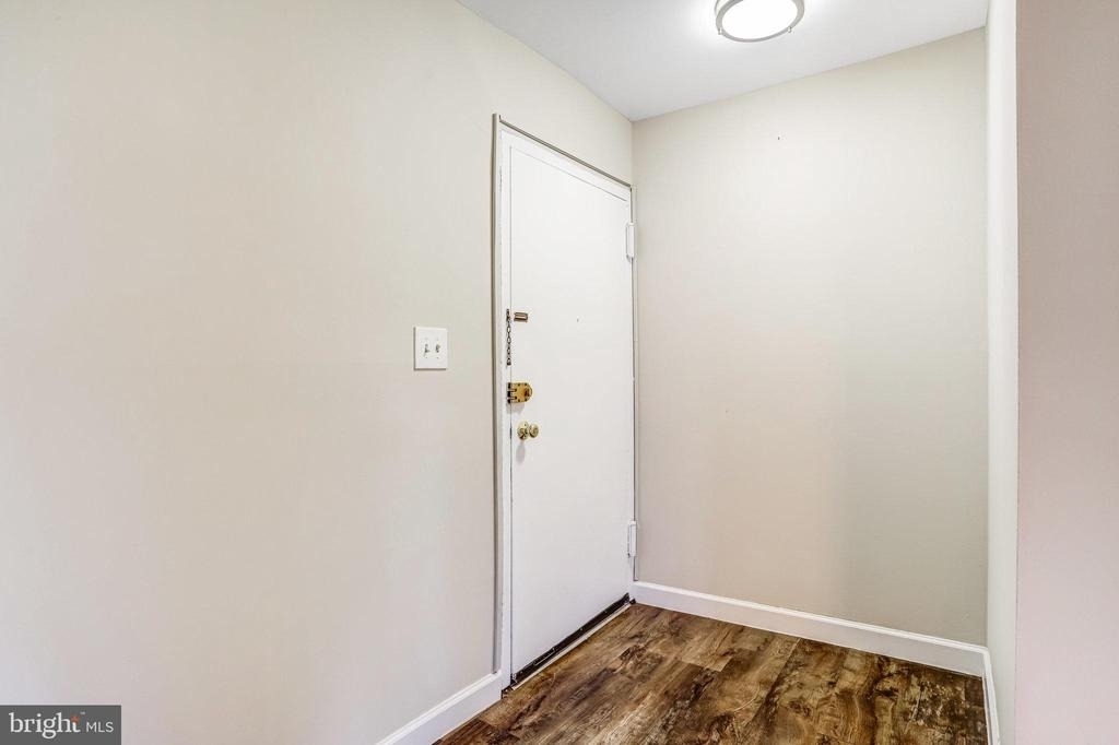 12215 Braxfield Court - Photo 2
