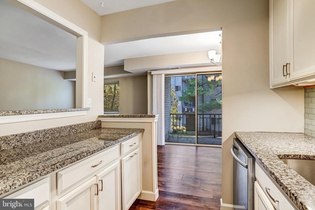 12215 Braxfield Court - Photo 14