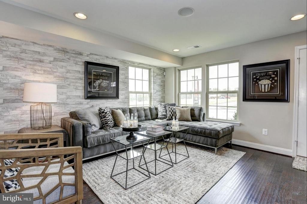22101 Broadway Avenue - Photo 10