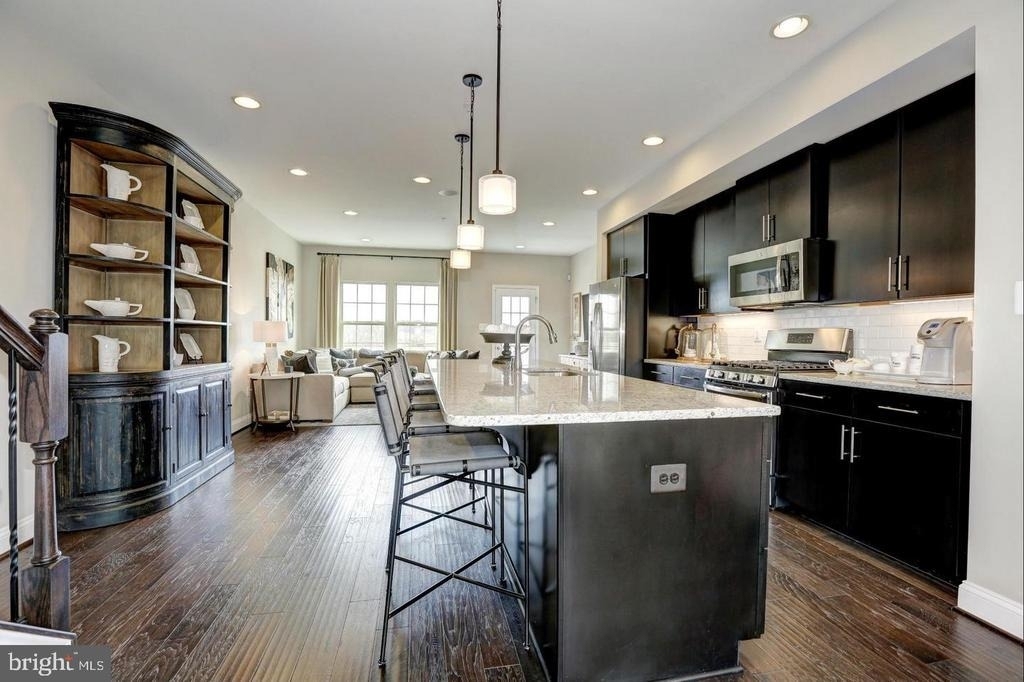 22101 Broadway Avenue - Photo 4