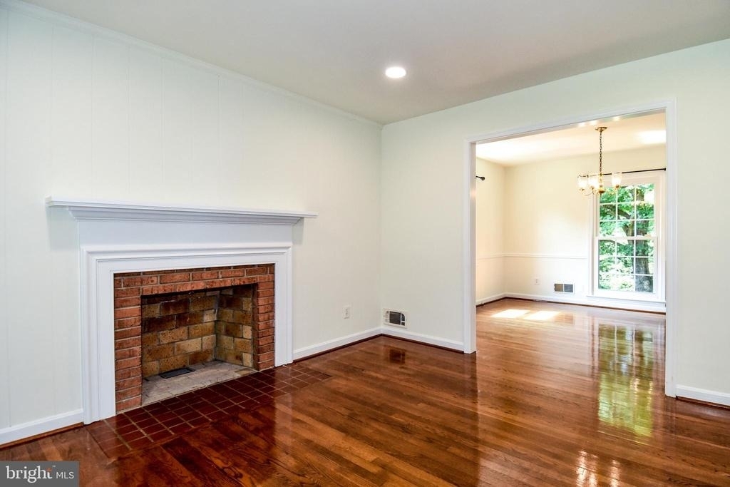 7513 Sebago Road - Photo 11