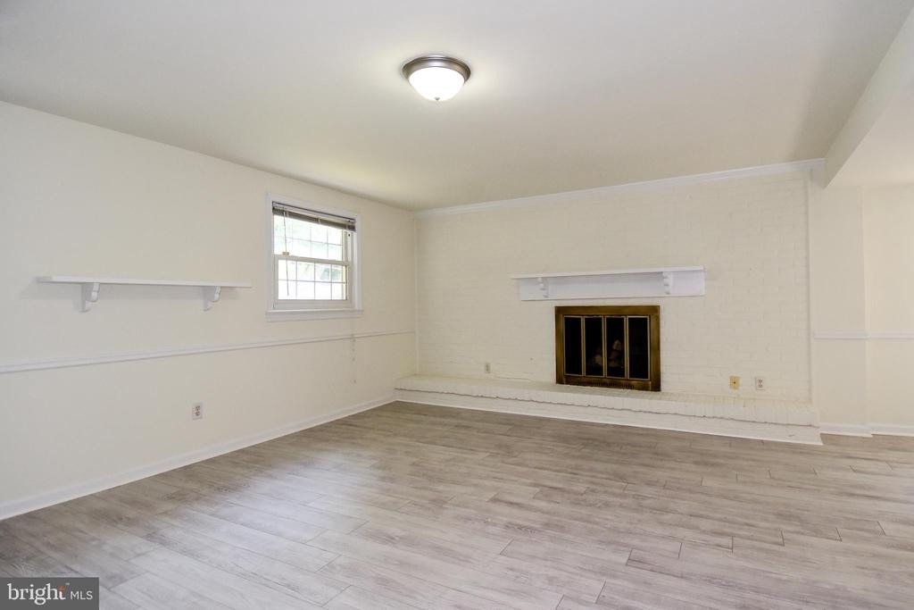 7513 Sebago Road - Photo 32