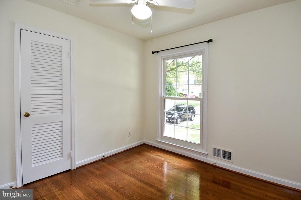 7513 Sebago Road - Photo 21